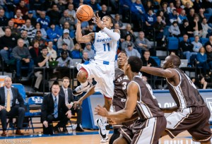 Evans getting to the basket for two of his 17 points. (Photo by Paul Hokanson/ UBBulls.com)