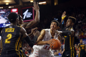 VCU's pressure defense led the nation with more than 11 steals a game last season. (Geoff Burke-USA TODAY Sports)