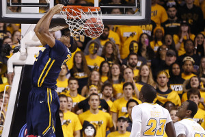 Weatherspoon seen here finishing against VCU. (Photo by Geoff Burke-USA TODAY Sports)