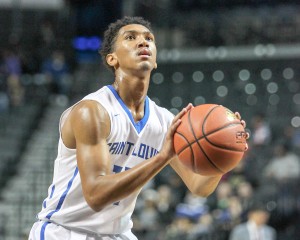 After accounting for just 24 points leading into last week, the Queens, N.Y. native connected on 10 of 24 including 3 of 10 from behind the arc. The 6-1, 160 pound guard turned the ball over just twice in 61 minutes of action. (Photo: Vincent Carchietta-USA TODAY Sports)