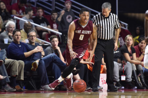 Lamarr Kimble finished with 11 points and two assists in Saint Joseph's 86-80 victory over George Washington in Atlantic 10 quarter-final action Friday. (Photo: Derik Hamilton-USA TODAY Sports)