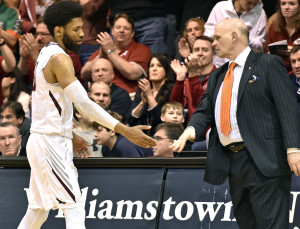  DeAndre Bembry (43) and  Phil Martelli celebrate a recent win. (Photo: Eric Hartline-USA TODAY Sports)