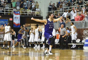 Robert Champion (22) averages 11.5 points a game for Holy Cross. (Photo: James Lang-USA TODAY Sports)