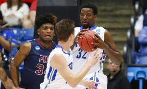  Florida Gulf Coast Eagles forward Antravious Simmons (32) looks to pass during the first half  against the Fairleigh Dickinson Knights of First Four of the NCAA men's college basketball tournament at Dayton Arena. (Photo: Rick Osentoski-USA TODAY Sports)