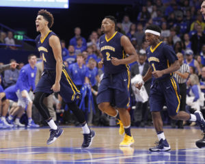  Jermaine Crumpton (2) led three Griffs in double figures with a game-high 21 points. (Photo: Mark Zerof-USA TODAY Sports)