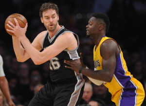San Antonio Spurs center Pau Gasol (16) moves the ball against Los Angeles Lakers forward Julius Randle (30) during the first half at Staples Center. (Photo: Gary A. Vasquez-USA TODAY Sports)