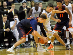 Bucknell Bison forward Zach Thomas (23) fights for a loose ball with Vanderbilt Commodores guard Nolan Cressler (24) during the second half at Memorial Gym.  Bucknell won 75-72. (Photo: Jim Brown-USA TODAY Sports)