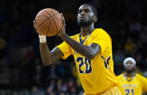 B.J. Johnson registered a career-high 35 points, including 28 after halftime to lead La Salle to an 84-80 win over reigning Atlantic Sun champion Florida Gulf Coast on Saturday.  (Photo Bill Streicher-USA TODAY Sports)