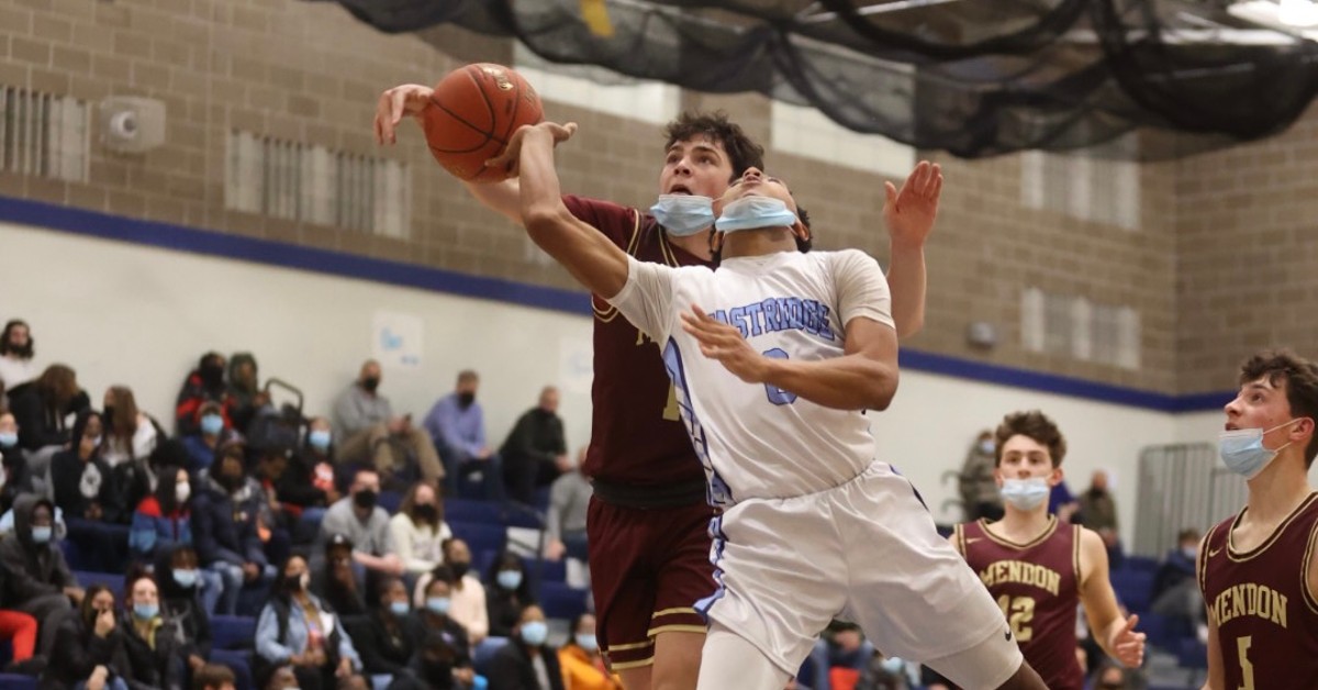 Mendon uses inside-out approach to top Eastridge on road - Pickin ...