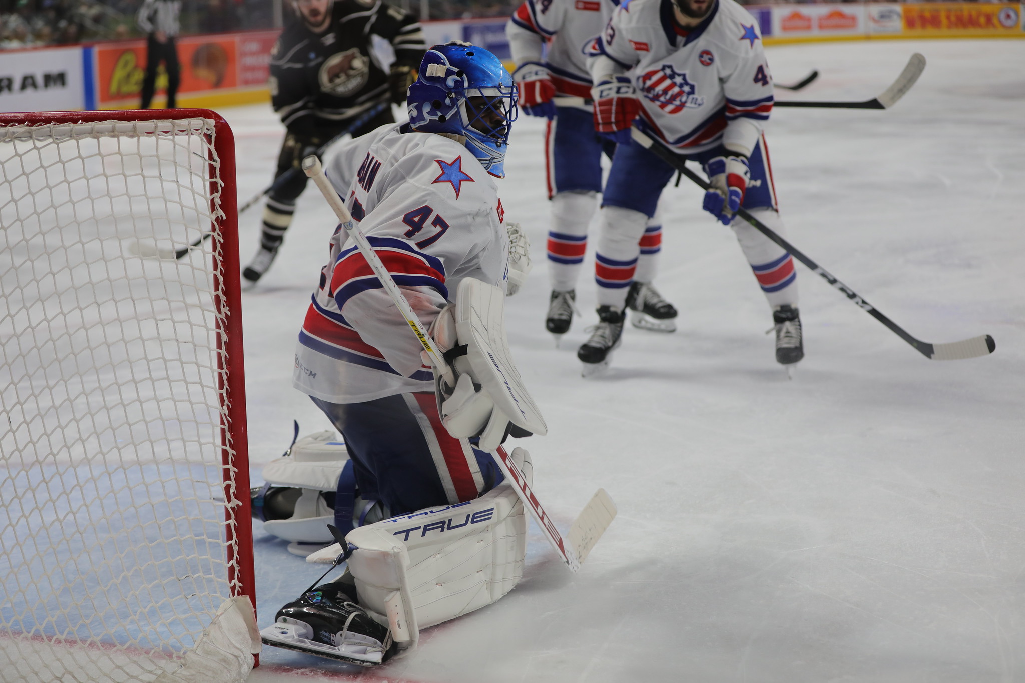 Hershey Bears defeat Rochester Americans 2-0 in Calder Cup playoffs