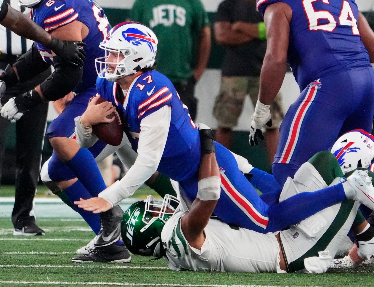 New York Jets' Jordan Whitehead, left and Jermaine Johnson