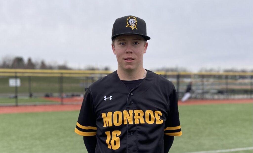 Easton Riddle Connors pitches Monroe CC to doubleheader split - Pickin' Splinters