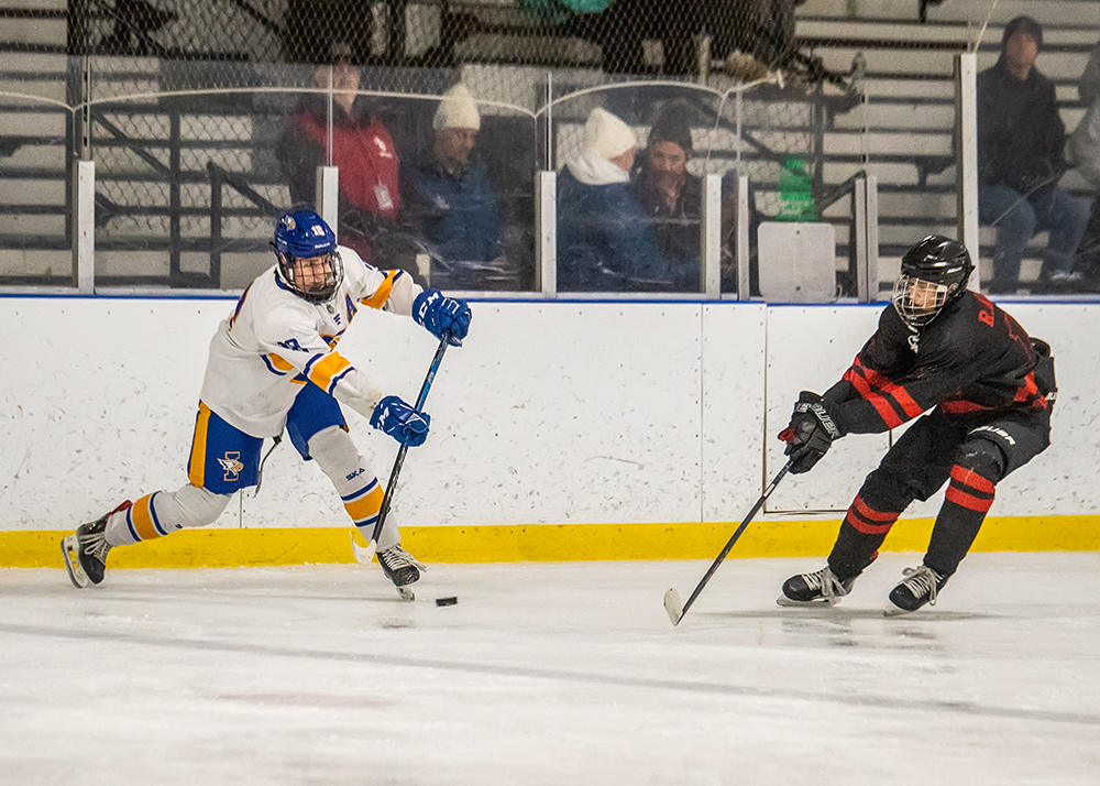 Section V Hockey Wrap: Wood tallies hat trick for Aquinas; Miller registers four points for McQuaid