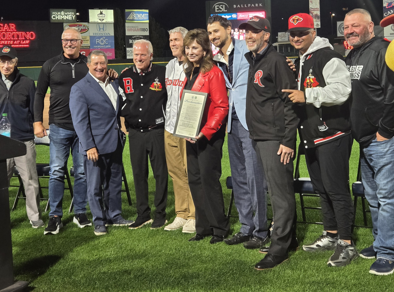 Red Splinter Red Wings' 2026 championship celebrated before big crowd - Pickin ...